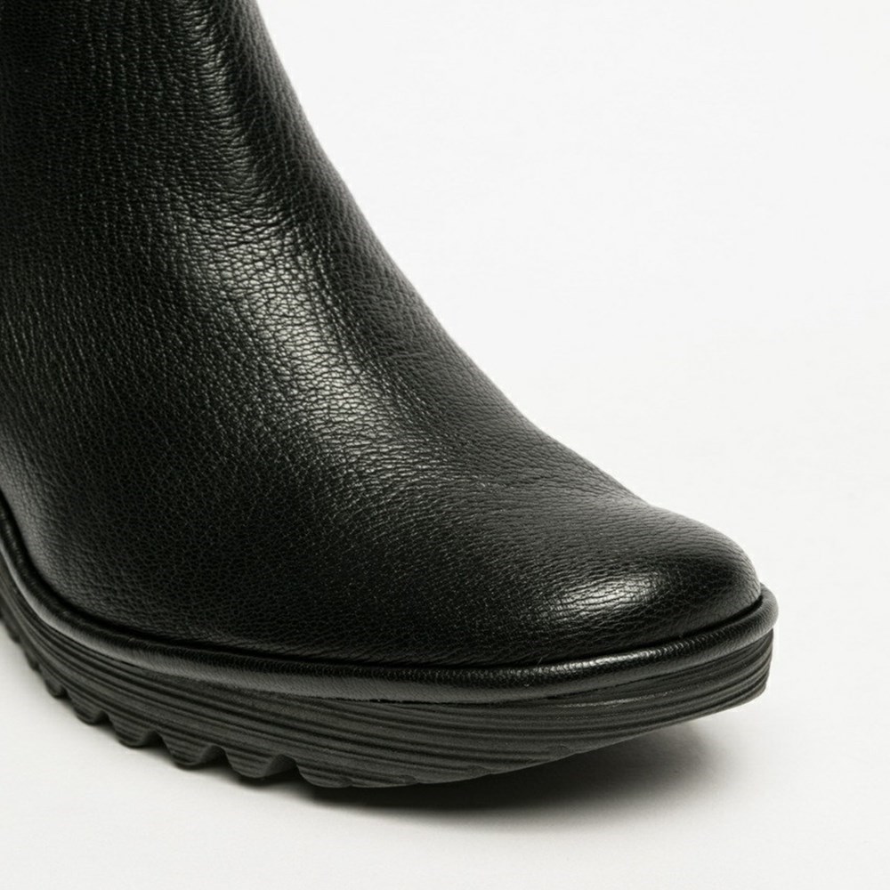 Black Women's Fly London Yoss Wedge | QHJY-67051