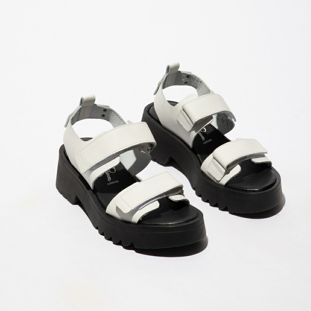 Brown Women's Fly London Meka857fly Sandals | RNYP-75213